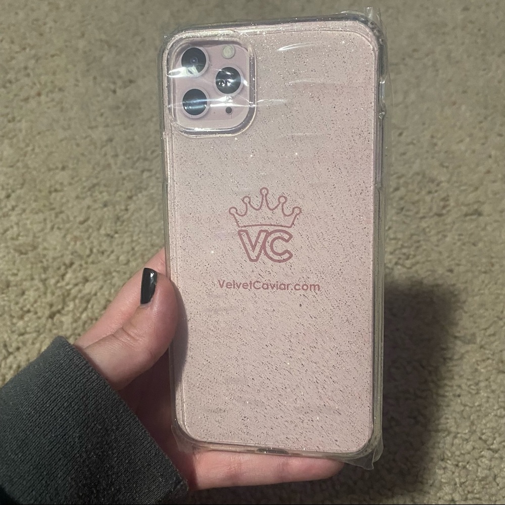 velvet caviar stardust glitter case